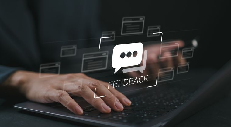 Online Feedback Moment