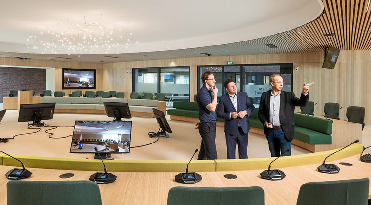 Gemeentehuis Land van Cuijk: duurzame renovatie en nieuwbouw