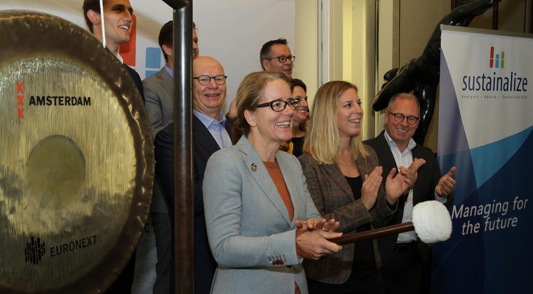 Kersverse MVO-manager 2018 Geanne van Arkel opent AEX-beursdag