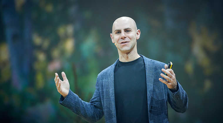 Tips over creatievere werkomgeving in wekelijkse podcasts