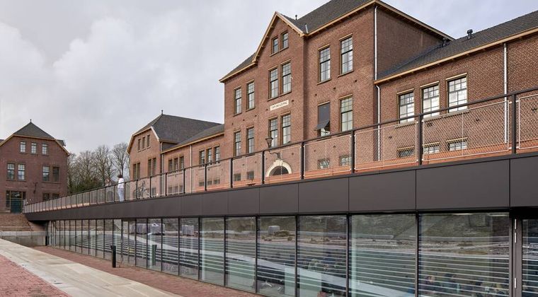 Transformatie van Tapijnkazerne naar Universiteit