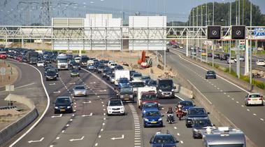 ‘Allemaal 100 rijden is twintig keer effectiever dan de sleepwet’