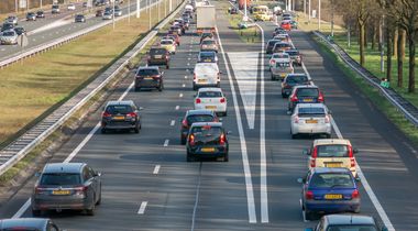 Grote organisaties moeten zakelijke mobiliteitsuitstoot gaan bijhouden