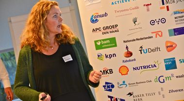 Hoe helpt techniek bij een duurzame en gezonde hybride werkomgeving?