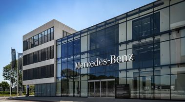 Outsourceprimeur Mercedes-Benz voor HEYDAY