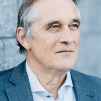 Prof. dr. Freek  Peters